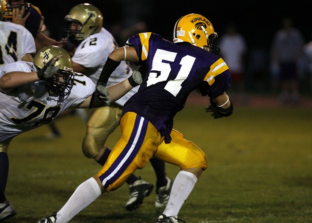 对他十分照 对他十分照